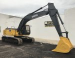 EXCAVADORA JOHN DEERE 200LC